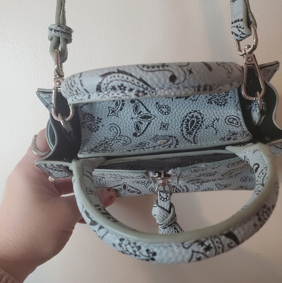 Brandon Blackwood Kuei Mini Bag Blue Paisley Leather Crossbody - Picture 10 of 16